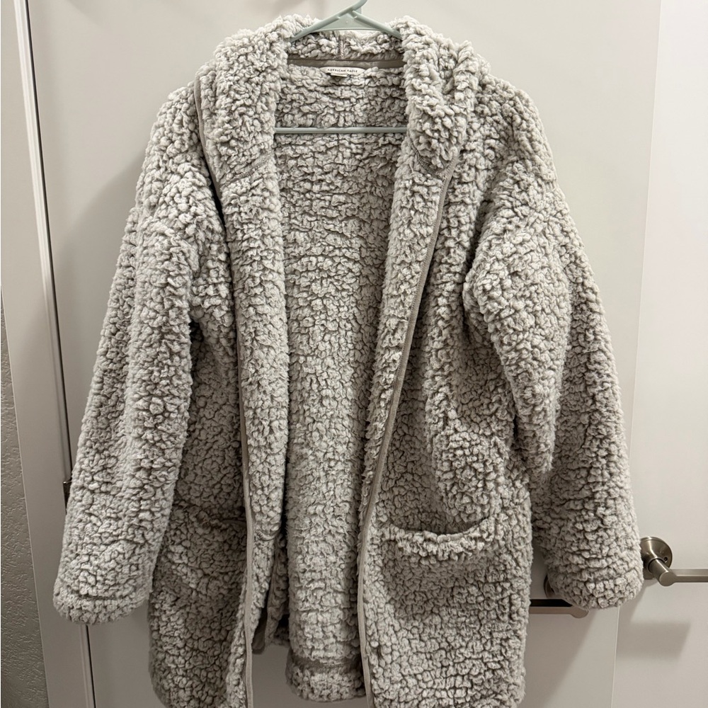 AE Cozy Gray Sherpa Jacket
